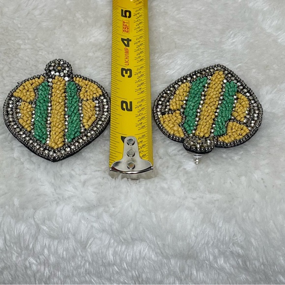 NWOT Large Seed Bead on Felt Post Earrings - Picture 3 of 5
